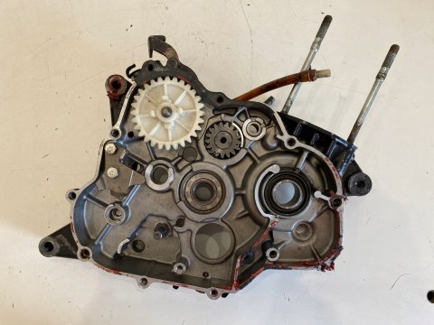HONDA CRM 50 KARTER PRAWY LEWY KARTERY BLOK SILNIKA KOMPLET