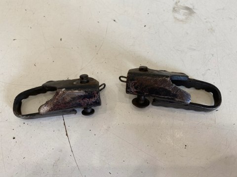 HONDA CRM 50 PODNÓŻKI PODNÓŻEK PRAWY LEWY KPL X2 HONDA CRM 50 PODNÓŻKI PODNÓŻEK PRAWY LEWY KPL X2