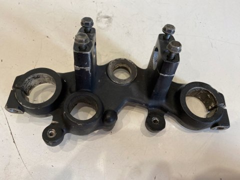 HONDA CRM 50 PÓŁKA GÓRNA ZAWIESZENIA AMORTYZATORÓW