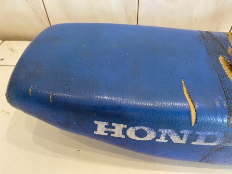 HONDA CRM 50 SIEDZENIE KANAPA FOTEL KIEROWCY PASAŻERA HONDA CRM 50 SIEDZENIE KANAPA FOTEL KIEROWCY PASAŻERA