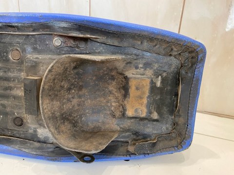 HONDA CRM 50 SIEDZENIE KANAPA FOTEL KIEROWCY PASAŻERA HONDA CRM 50 SIEDZENIE KANAPA FOTEL KIEROWCY PASAŻERA