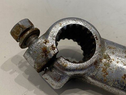 SUZUKI GSX 400E 400 E 82-87 DŹWIGNIA HAMULCA NOŻNEGO HAMULCOWA SUZUKI GSX 400E 400 E 82-87 DŹWIGNIA HAMULCA NOŻNEGO HAMULCOWA
