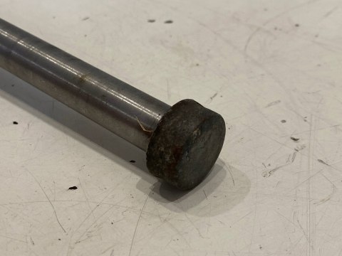 SUZUKI GSX 400E 400 E 82-87 OŚ OŚKA SZPILKA KOŁA SUZUKI GSX 400E 400 E 82-87 OŚ OŚKA SZPILKA KOŁA
