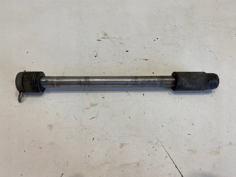 SUZUKI GSX 400E 400 E 82-87 OŚ OŚKA SZPILKA KOŁA SUZUKI GSX 400E 400 E 82-87 OŚ OŚKA SZPILKA KOŁA