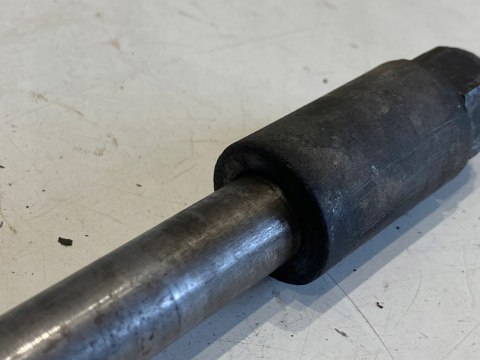 SUZUKI GSX 400E 400 E 82-87 OŚ OŚKA SZPILKA KOŁA SUZUKI GSX 400E 400 E 82-87 OŚ OŚKA SZPILKA KOŁA