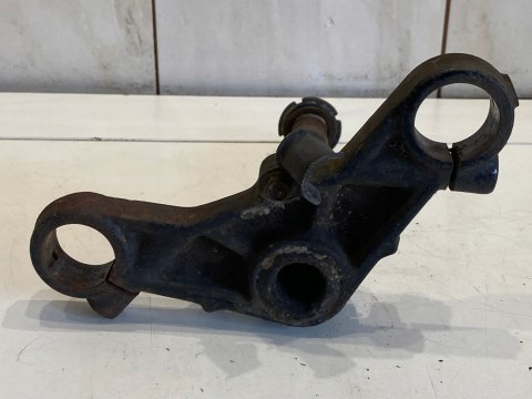 SUZUKI GSX 400E 400 E 82-87 PÓŁKA DOLNA ZAWIESZENIA AMORTYZATORÓW SUZUKI GSX 400E 400 E 82-87 PÓŁKA DOLNA ZAWIESZENIA AMORTYZATORÓW