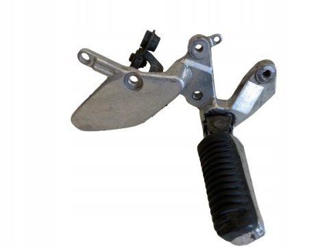 YAMAHA YZF 1000 R THUNDERACE 96-03 SET PODNÓŻEK KIEROWCY PRAWY