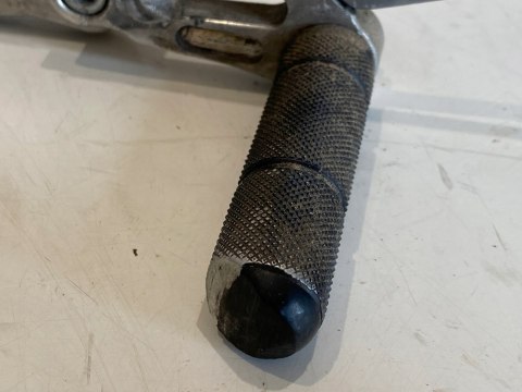 HONDA CBR 1000RR SC57 04-07 LEWY SET KIEROWCY PODNÓŻEK AKCESORYJNY