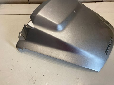 HONDA SILVER WING 600 KLAPA TYŁ ŁĄCZNIK OWIEWKA PLASTIK OSŁONA HONDA SILVER WING 600 KLAPA TYŁ ŁĄCZNIK OWIEWKA PLASTIK OSŁONA