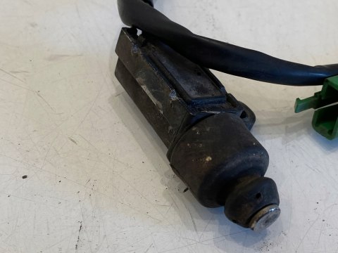 HONDA VFR 750 RC 24 CZUJNIK STOPKI BOCZNEJ HONDA VFR 750 RC 24 CZUJNIK STOPKI BOCZNEJ