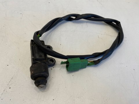 HONDA VFR 750 RC 24 CZUJNIK STOPKI BOCZNEJ HONDA VFR 750 RC 24 CZUJNIK STOPKI BOCZNEJ