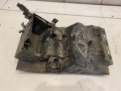 KAWASAKI ZXR 750 SCHOWEK AKUMULATORA PODSTAWA WYPEŁNIENIE PLASTIK