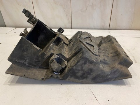 KAWASAKI ZXR 750 SCHOWEK AKUMULATORA PODSTAWA WYPEŁNIENIE PLASTIK
