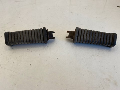 PEUGEOT XP 50 PODNÓŻEK PODNÓŻKI PASAŻERA KOMPLET X2