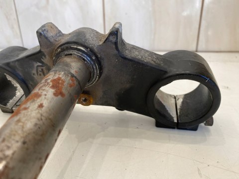 PEUGEOT XP 50 PÓŁKA DOLNA ZAWIESZENIA AMORTYZATORÓW