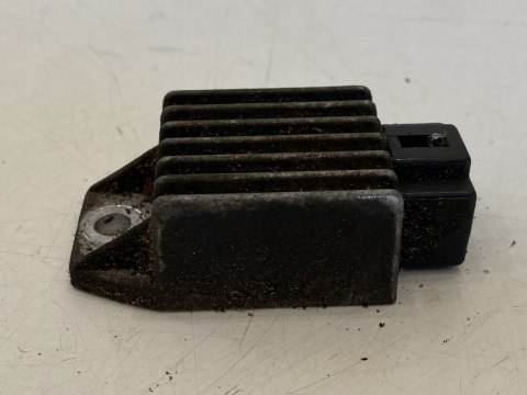 PEUGEOT XP 50 REGULATOR NAPIĘCIA PEUGEOT XP 50 REGULATOR NAPIĘCIA