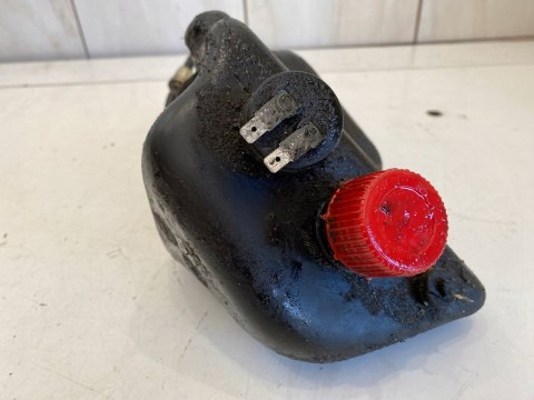 PEUGEOT XP 50 ZBIORNICZEK ZBIORNIK WYRÓWNAWCZY PŁYNU CHŁODZĄCEGO CIECZY PEUGEOT XP 50 ZBIORNICZEK ZBIORNIK WYRÓWNAWCZY PŁYNU CHŁODZĄCEGO CIECZY