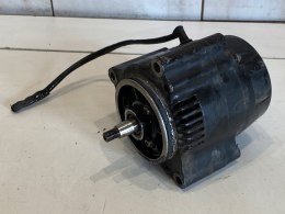 SUZUKI GSX-R GSXR 1100 1052CC U706 GU74D 86' ALTERNATOR 31400-06B00 100211