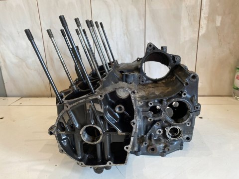 SUZUKI GSX-R GSXR 1100 1052CC U706 GU74D 86' KARTERY BLOK SILNIKA KPL