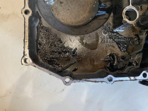 SUZUKI GSX-R GSXR 1100 1052CC U706 GU74D 86' MISKA OLEJOWA DEKIEL KAPA SUZUKI GSX-R GSXR 1100 1052CC U706 GU74D 86' MISKA OLEJOWA DEKIEL KAPA