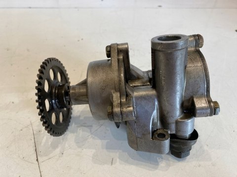 SUZUKI GSX-R GSXR 1100 1052CC U706 GU74D 86' POMPA OLEJU TRYB SUZUKI GSX-R GSXR 1100 1052CC U706 GU74D 86' POMPA OLEJU TRYB