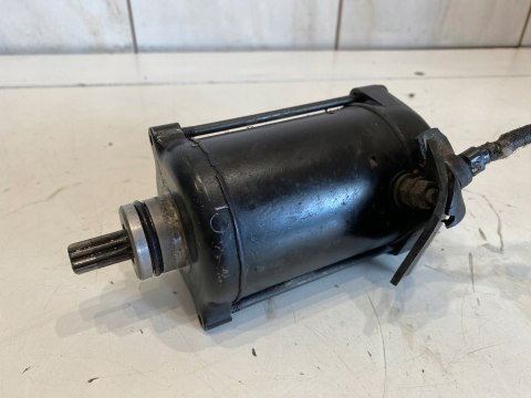 SUZUKI GSX-R GSXR 1100 1052CC U706 GU74D 86' ROZRUSZNIK STARTER ELEKTRYCZNY SUZUKI GSX-R GSXR 1100 1052CC U706 GU74D 86' ROZRUSZNIK STARTER ELEKTRYCZNY