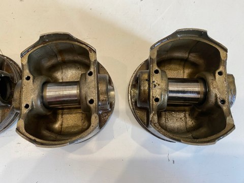 SUZUKI GSX-R GSXR 1100 1052CC U706 GU74D 86' WAŁ KORBOWY KORBOWODY KORBA SUZUKI GSX-R GSXR 1100 1052CC U706 GU74D 86' WAŁ KORBOWY KORBOWODY KORBA