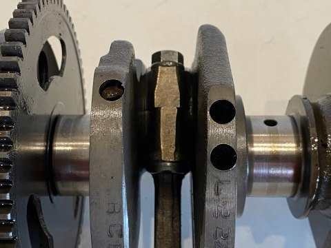 SUZUKI GSX-R GSXR 1100 1052CC U706 GU74D 86' WAŁ KORBOWY KORBOWODY KORBA