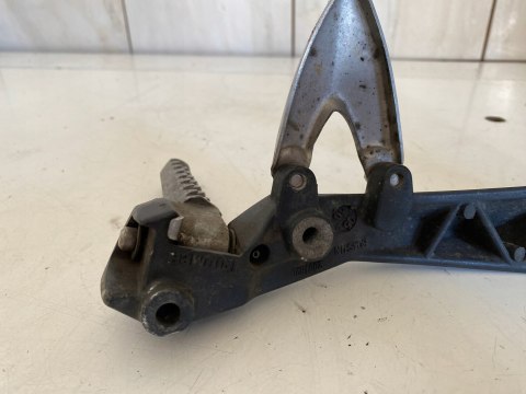 TRIUMPH SPRINT 1050 ST 05-10 SET PODNÓŻEK PASAŻERA LEWY