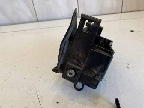 HONDA CA 125 REBEL 95-01 UCHWYT MOCOWANIE PODEST KIESZEŃ AKUMULATORA HONDA CA 125 REBEL 95-01 UCHWYT MOCOWANIE PODEST KIESZEŃ AKUMULATORA