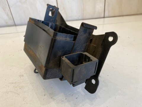 HONDA CA 125 REBEL 95-01 UCHWYT MOCOWANIE PODEST KIESZEŃ AKUMULATORA HONDA CA 125 REBEL 95-01 UCHWYT MOCOWANIE PODEST KIESZEŃ AKUMULATORA