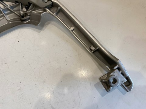 HONDA SILVER WING 600 BAGAŻNIK UCHWYT PASAŻERA HONDA SILVER WING 600 BAGAŻNIK UCHWYT PASAŻERA