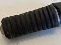 KAWASAKI LTD 450 85-89 PODNÓŻEK PRAWY PASAŻERA TYŁ TYLNY