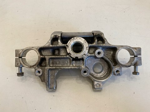 KAWASAKI LTD 450 85-89 PÓŁKA GÓRNA