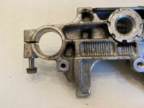 KAWASAKI LTD 450 85-89 PÓŁKA GÓRNA