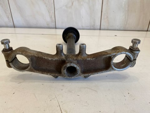 KAWASAKI LTD 450 PÓŁKA DOLNA ZAWIESZENIA AMORTYZATORÓW