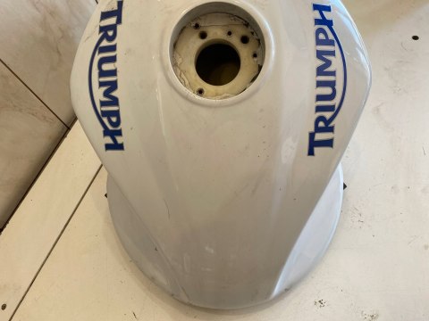 TRIUMPH SPRINT 1050 ST 05-10 ZBIORNIK PALIWA BAK TRIUMPH SPRINT 1050 ST 05-10 ZBIORNIK PALIWA BAK