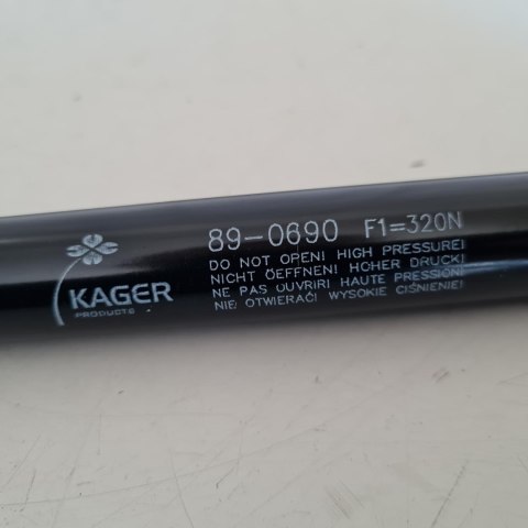 BMW SERIA 3 E90 SEDAN SIŁOWNIK KLAPY BAGAŻNIKA KAGER 89-0690 BMW SERIA 3 E90 SEDAN SIŁOWNIK KLAPY BAGAŻNIKA KAGER 89-0690