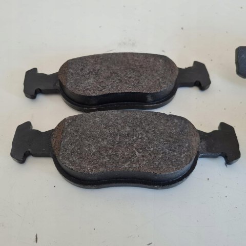 FIAT PUNTO LANCIA Y KLOCKI HAMULCOWE KOMPLET KAGER 35-0642 FIAT PUNTO LANCIA Y KLOCKI HAMULCOWE KOMPLET KAGER 35-0642
