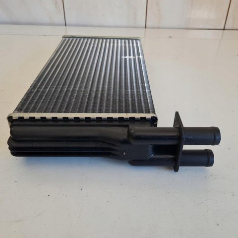 SAAB 9000 NAGRZEWNICA KAGER 32-0121 SAAB 9000 NAGRZEWNICA KAGER 32-0121
