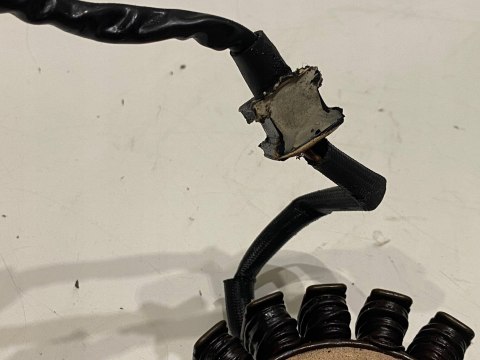 KAWASAKI VN 1500 VULCAN CLASSIC 96 STATOR ALTERNATOR UZWOJENIE STOJAN ORYG KAWASAKI VN 1500 VULCAN CLASSIC 96 STATOR ALTERNATOR UZWOJENIE STOJAN ORYG