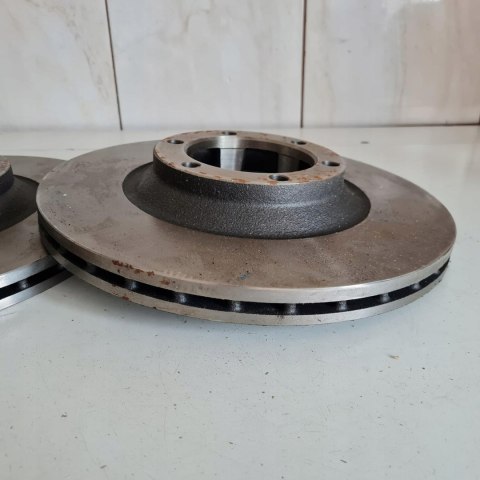 MITSUBISHI PAJERO 82-86 TARCZA HAMULCOWA KOMPLET KAGER 37-0580 MITSUBISHI PAJERO 82-86 TARCZA HAMULCOWA KOMPLET KAGER 37-0580
