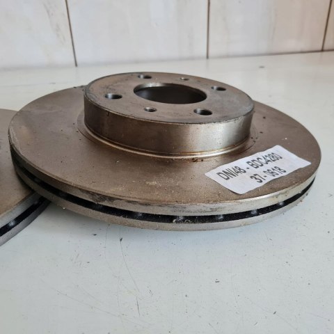 NISSAN SUNNY II TARCZA HAMULCOWA KOMPLET KAGER 37-0618 NISSAN SUNNY II TARCZA HAMULCOWA KOMPLET KAGER 37-0618