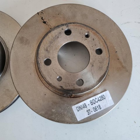 NISSAN SUNNY II TARCZA HAMULCOWA KOMPLET KAGER 37-0618 NISSAN SUNNY II TARCZA HAMULCOWA KOMPLET KAGER 37-0618
