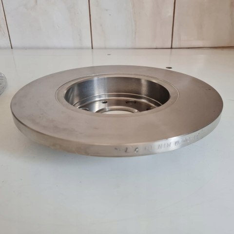 OPEL ASTRA F CORSA B VECTRA A TARCZA HAMULCOWA KOMPLET KAGER 37-0320 OPEL ASTRA F CORSA B VECTRA A TARCZA HAMULCOWA KOMPLET KAGER 37-0320
