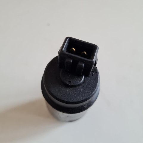 VOLKSWAGEN GOLF II T4 POMPKA SPRYSKIWACZA TOPRAN 103 158 755