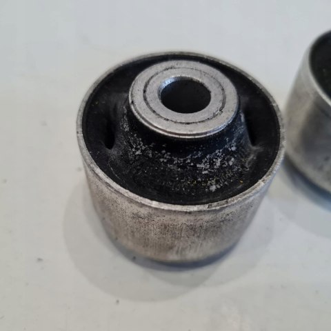 AUDI VOLKSWAGEN SILENTBLOCK TULEJA WAHACZA LEMFORDER 17661 01