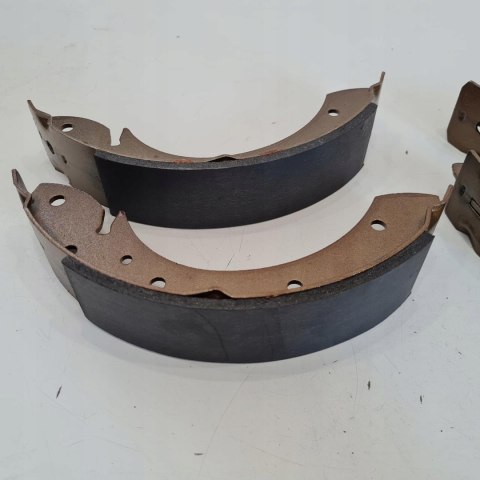 CITROEN PEUGEOT RENAULT SZCZĘKI HAMULCOWE KOMPLET LPR 07165 CITROEN PEUGEOT RENAULT SZCZĘKI HAMULCOWE KOMPLET LPR 07165