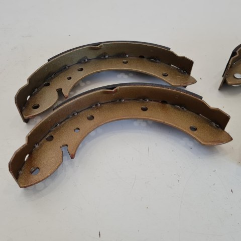 CITROEN PEUGEOT RENAULT SZCZĘKI HAMULCOWE KOMPLET LPR 07165 CITROEN PEUGEOT RENAULT SZCZĘKI HAMULCOWE KOMPLET LPR 07165