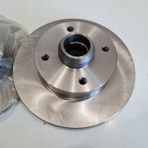VOLKSWAGEN GOLF III TARCZA HAMULCOWA KOMPLET 4MAX 5201-01-0210E VOLKSWAGEN GOLF III TARCZA HAMULCOWA KOMPLET 4MAX 5201-01-0210E